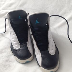 Jordan 13 Retro White, Obsidian, Powder Blue, size US 6Y